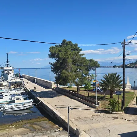 Διαμέρισμα Beachfront Mul *